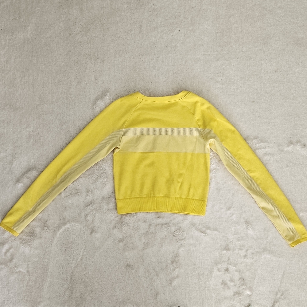 NEW Fabletics Yellow Seamless Cropped Top Size XS Activewear Colorblock Athletic - Picture 4 of 8
